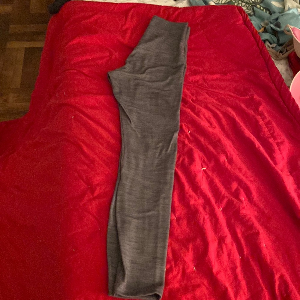 Size 2 soft heather grey lululemon yoga pants
